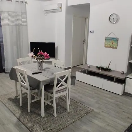 Apartament Maria إيفوري نورد